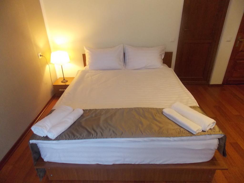 Hotel Almi Akhaltsikhe  Δωμάτιο φωτογραφία